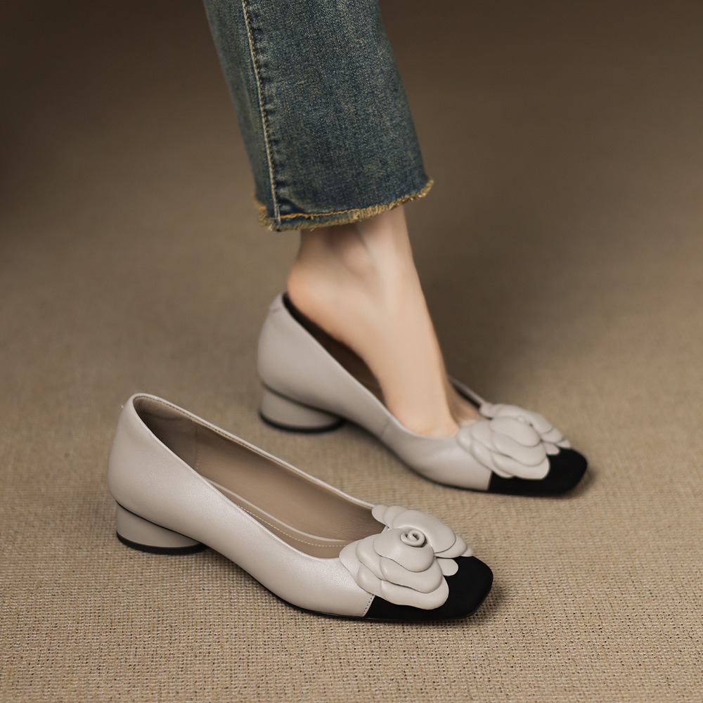 Chaussures simples à fleurs à  - Womens Heels avis et prix