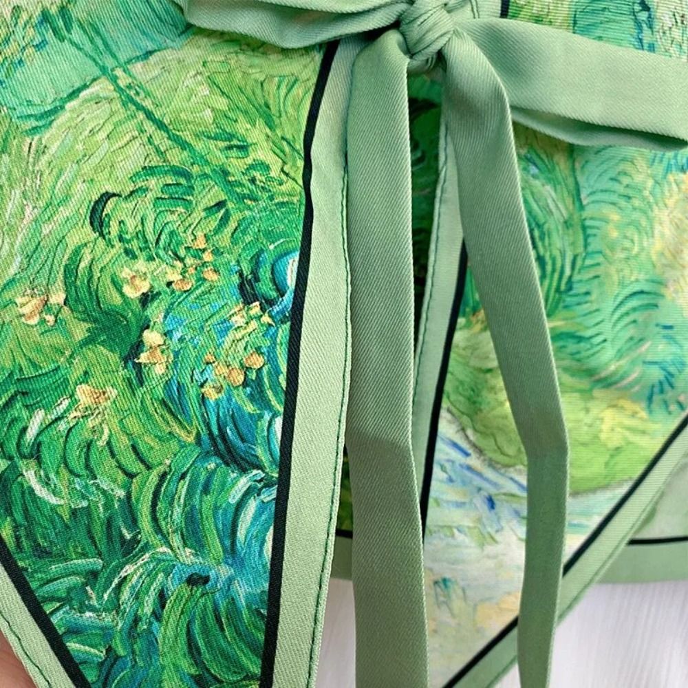 Faux col de chemise à motif fl - Silk Blouse avis et prix