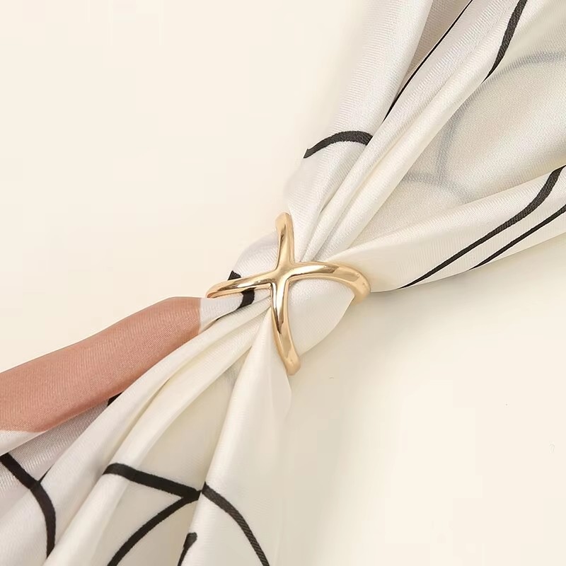 Écharpe multifonctionnelle à b - Silk Blouse avis et prix